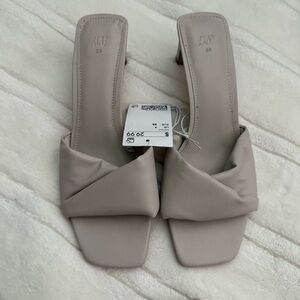 H&M Women's Gray Sandals